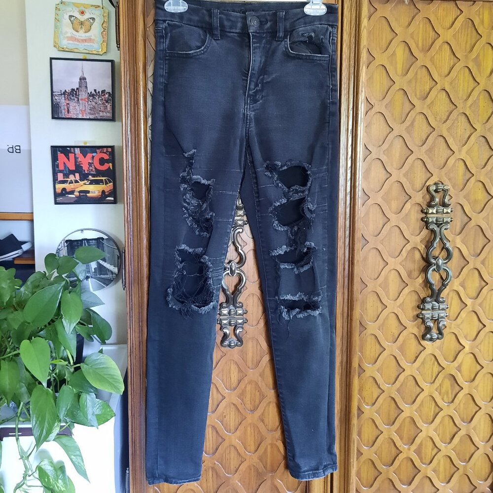 American Eagle Distressed Skinny Jeans - Black, size 4